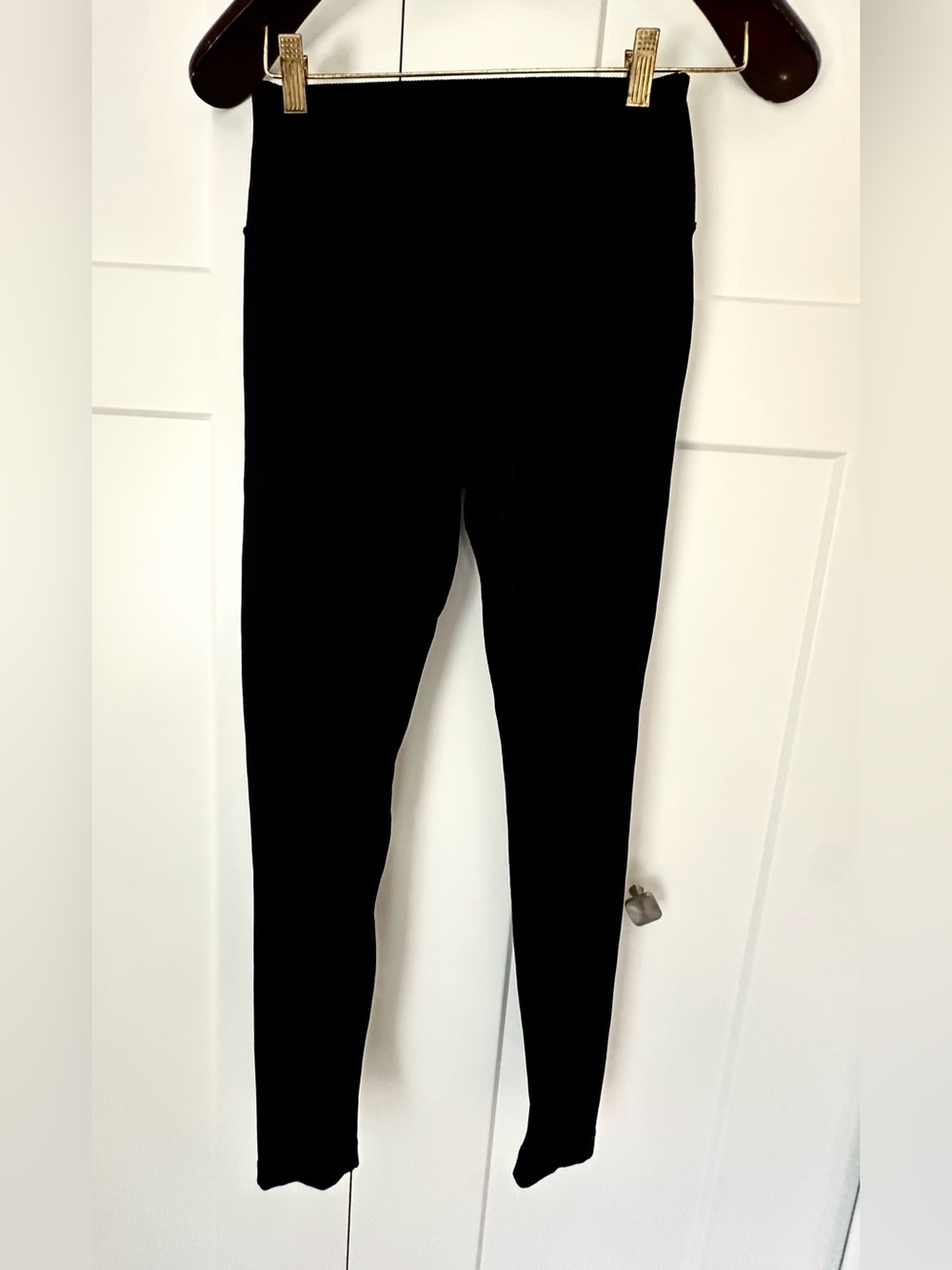 High-Rise‎ Black Ribbed Performance Leggings for Women